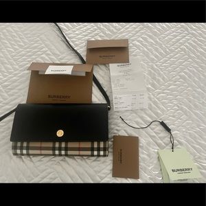 Brand New Burberry Cross Body Bag/Wallet
